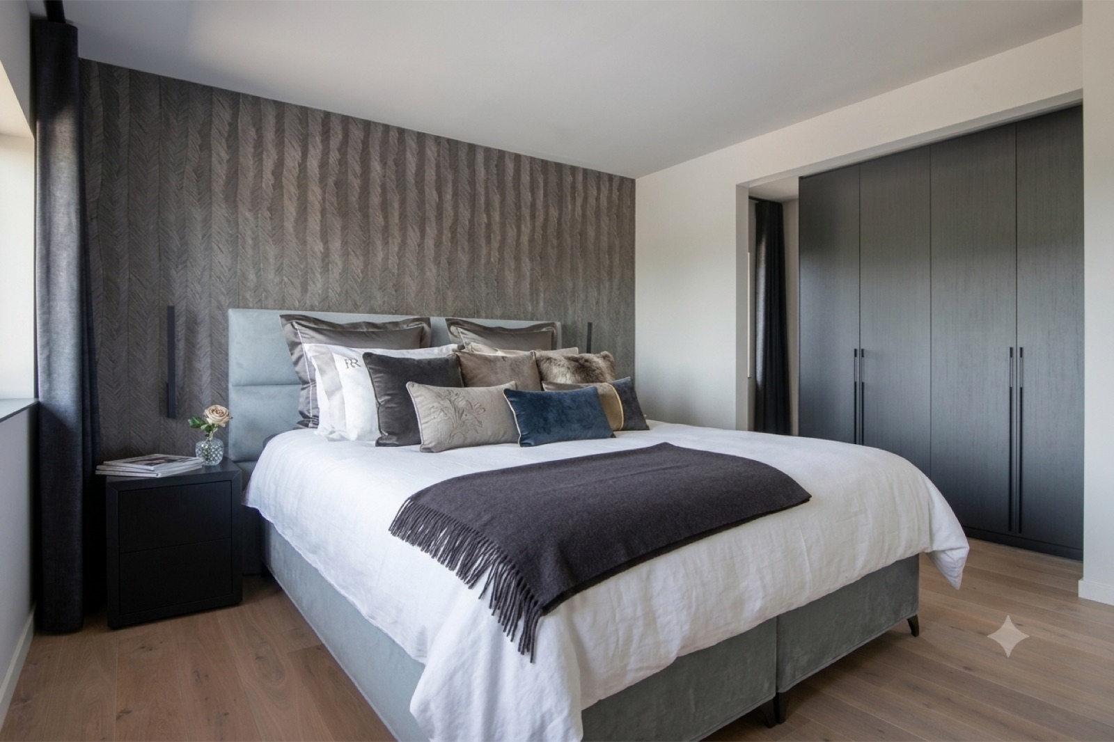 Master bedroom met en-suite afwerking